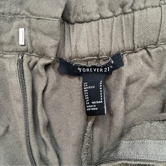 Forever21 Flowy Green Pants - Picture 7 of 9